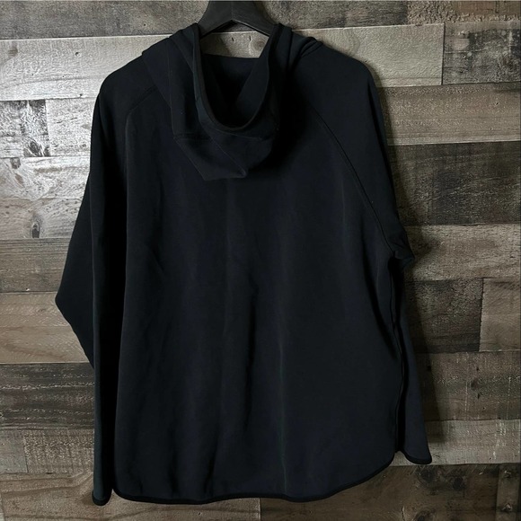 SOLD Nike Tech Fleece Cape Womens 2X - Picture 2 of 2